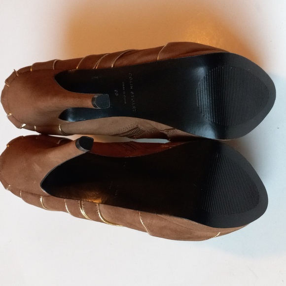 Colin Stuart stiletto heel bootie. Size 9. - Picture 5 of 10